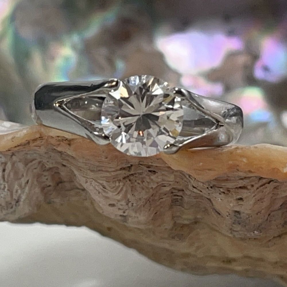 Cubic Zirconia Solitaire Ring 4 Prongs Women’s Size 8.75 Engagement Wedding Band